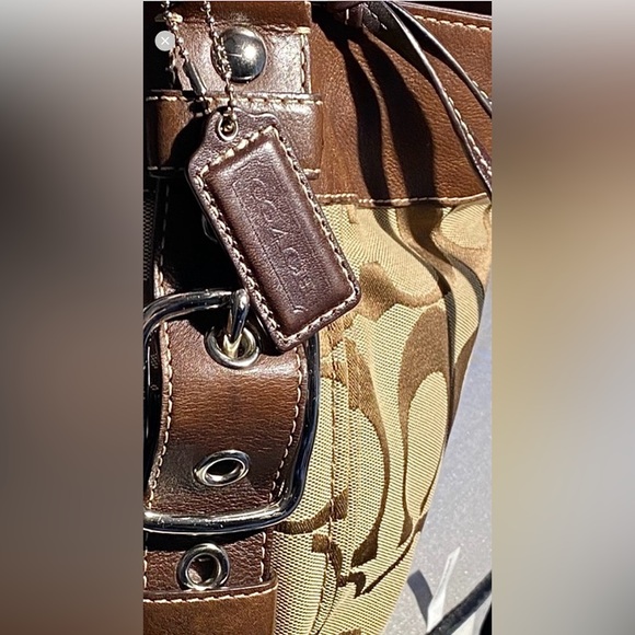 Vintage Pristine Coach Leather Monogram Silver/Chrome zipper buckles Beaut - Picture 16 of 16